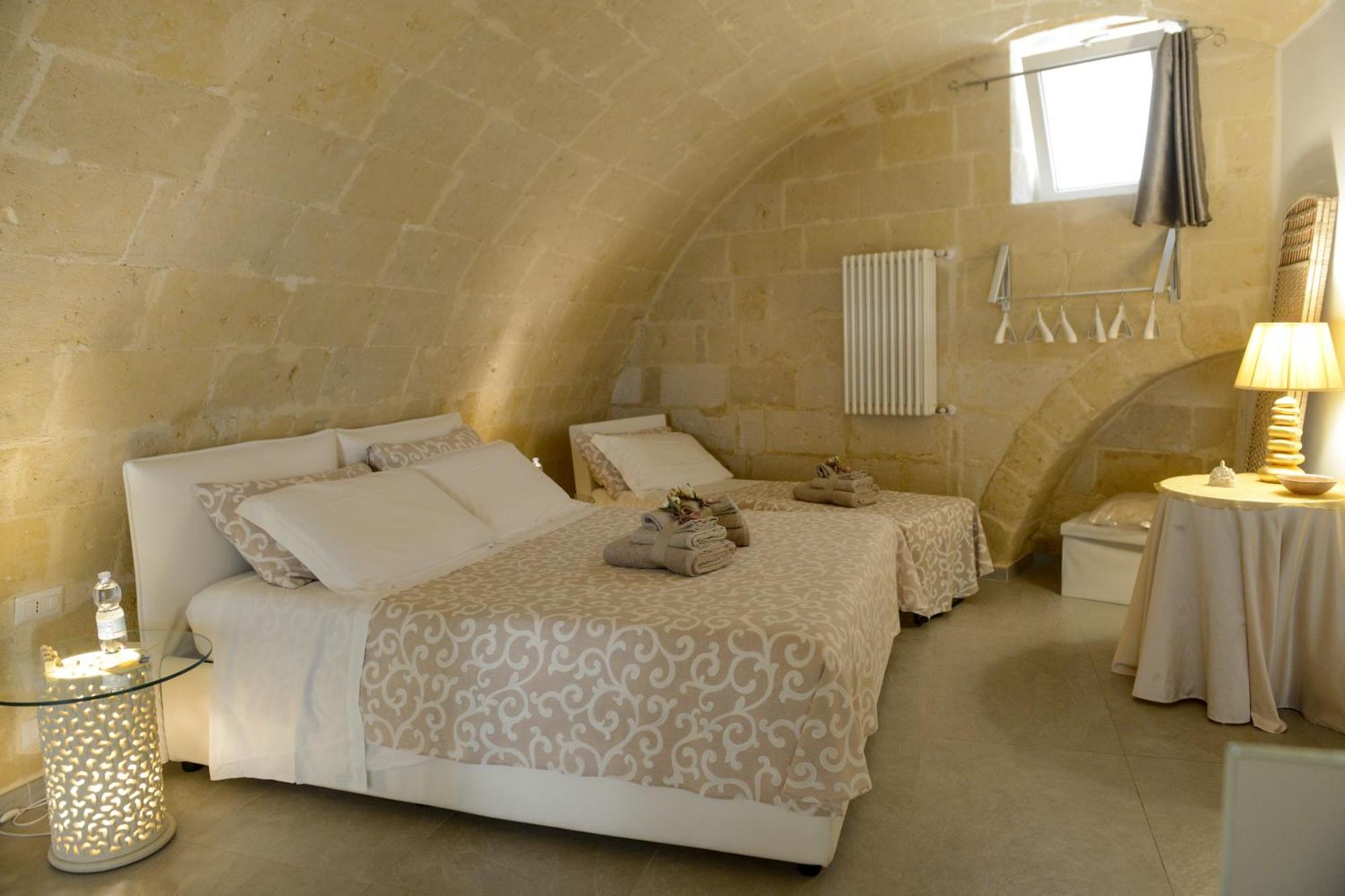 Vivere Nei Sassi * Matera